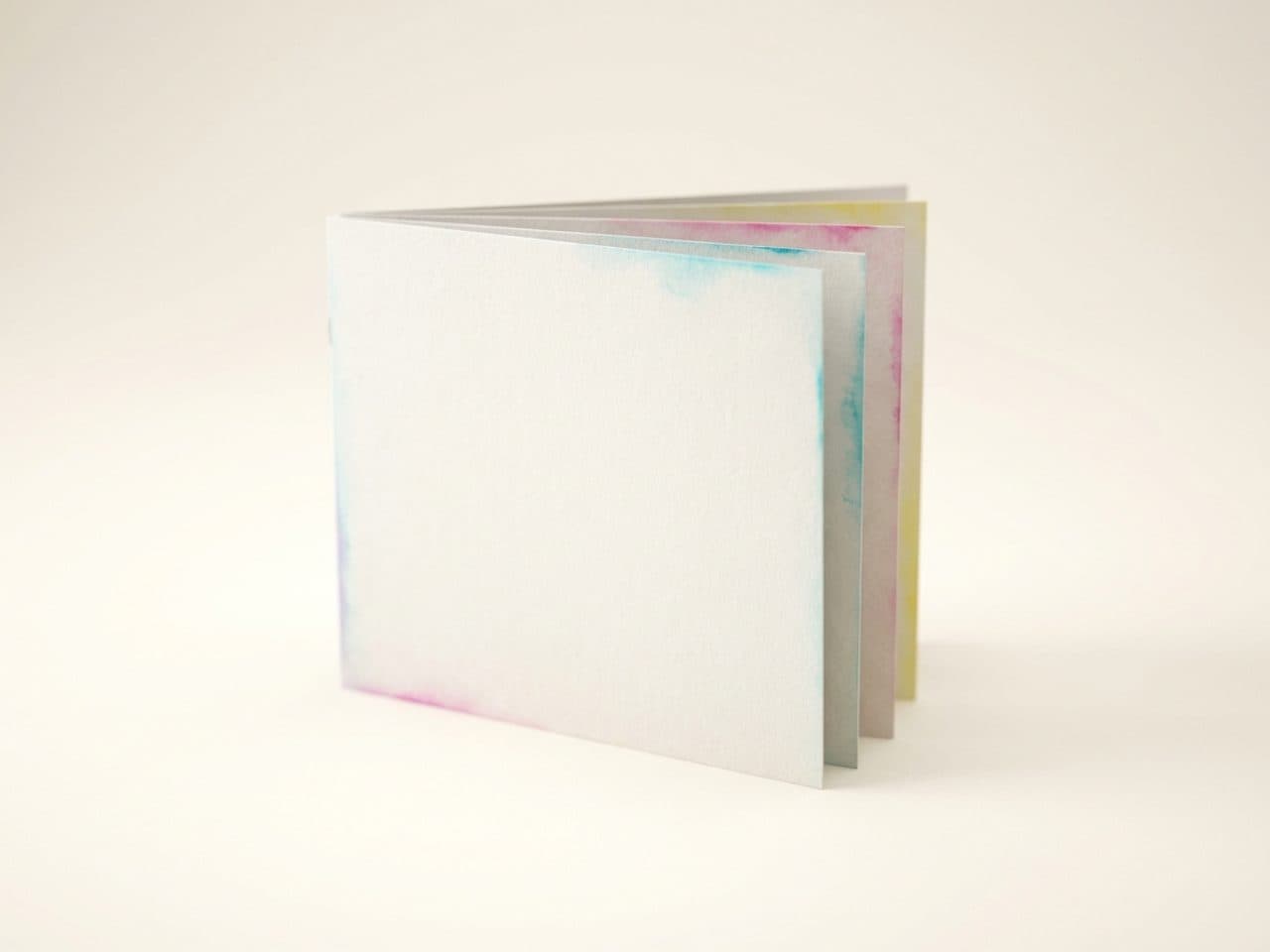 Brochure Printing Guide: Tri-Fold vs Bi-Fold, Sizes & Uses