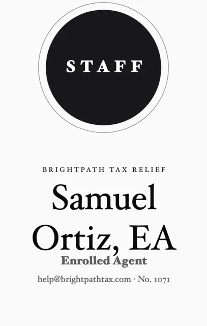 Orbit badges template in the Magazine editorial palette