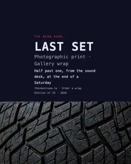Hard split canvas prints template in the Gaming / esports palette