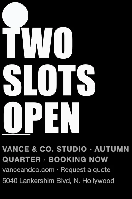 Statement posters template in the Photography studio palette