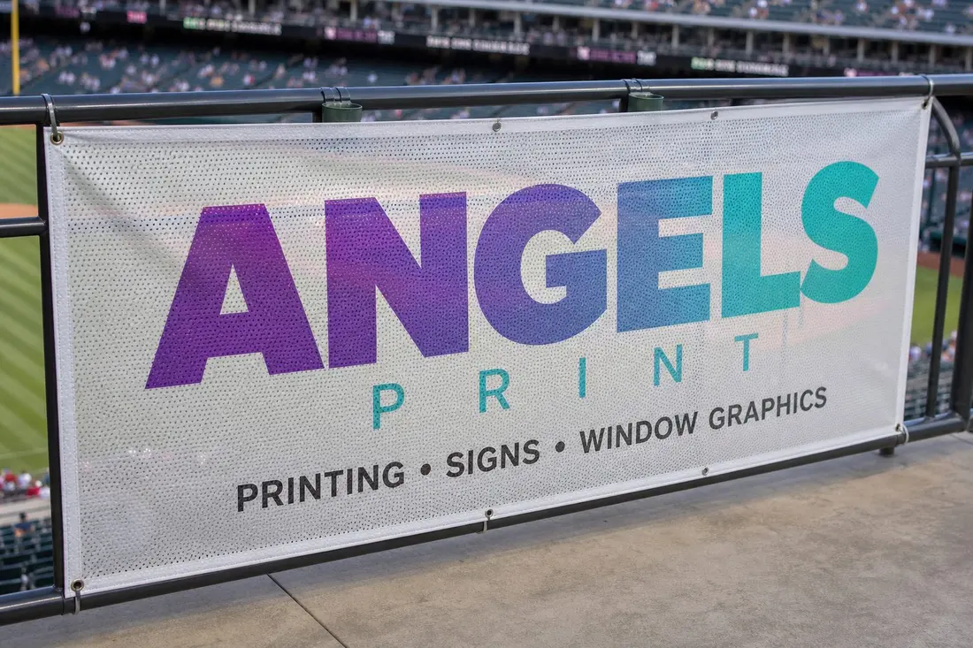 Mesh Banner — view 2